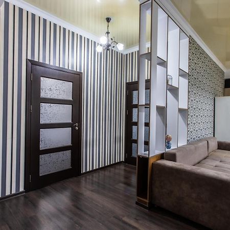 Spacious Apartment With Terrace Chisinau Exterior photo