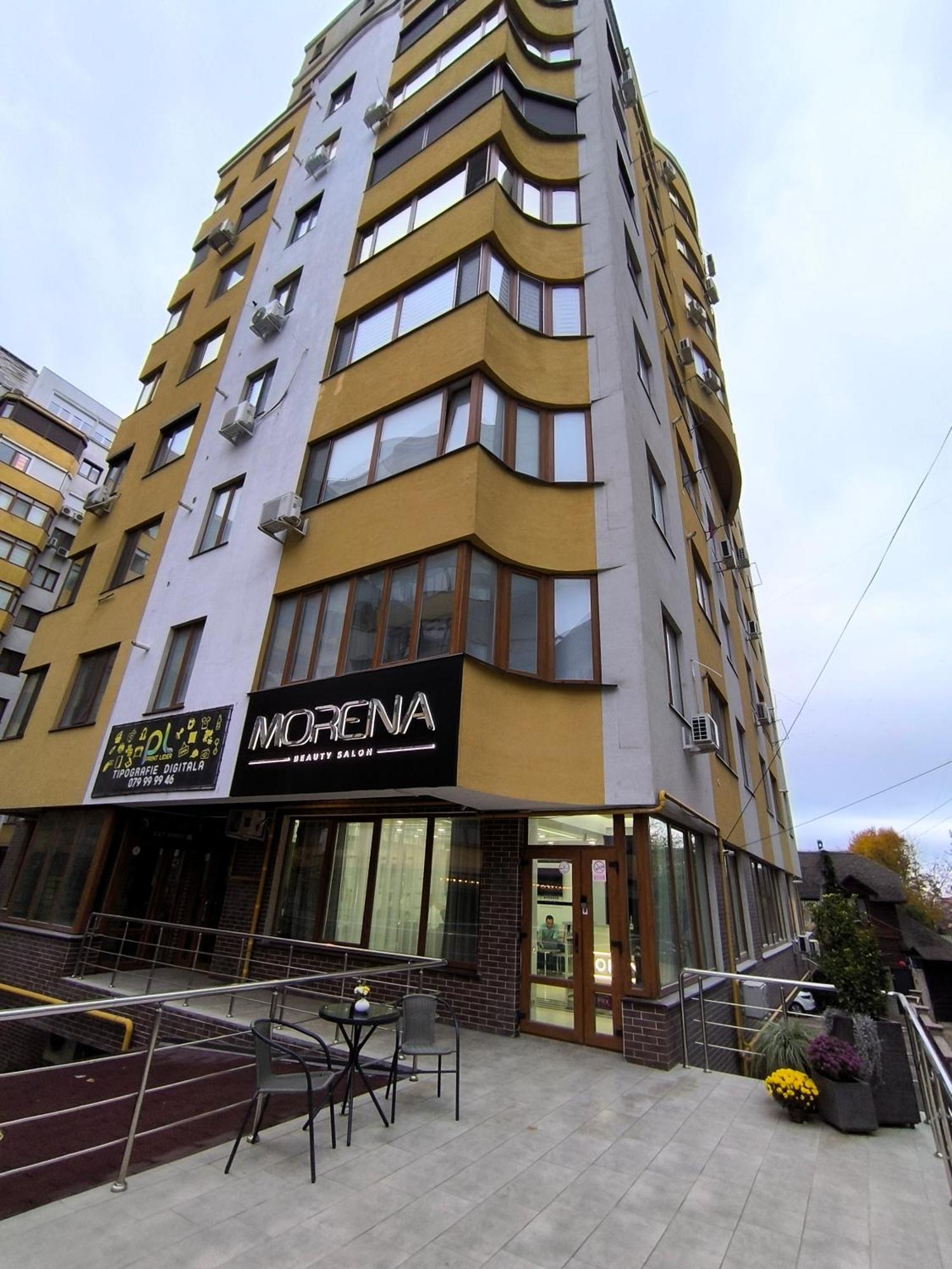 Spacious Apartment With Terrace Chisinau Exterior photo