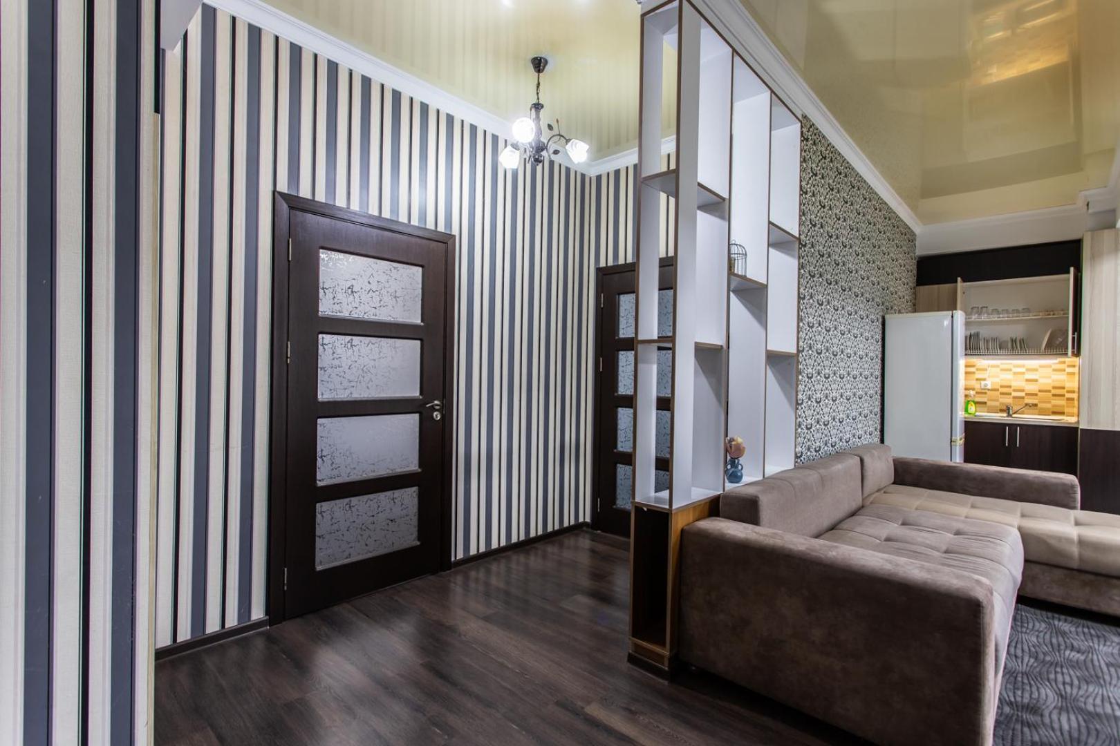 Spacious Apartment With Terrace Chisinau Exterior photo