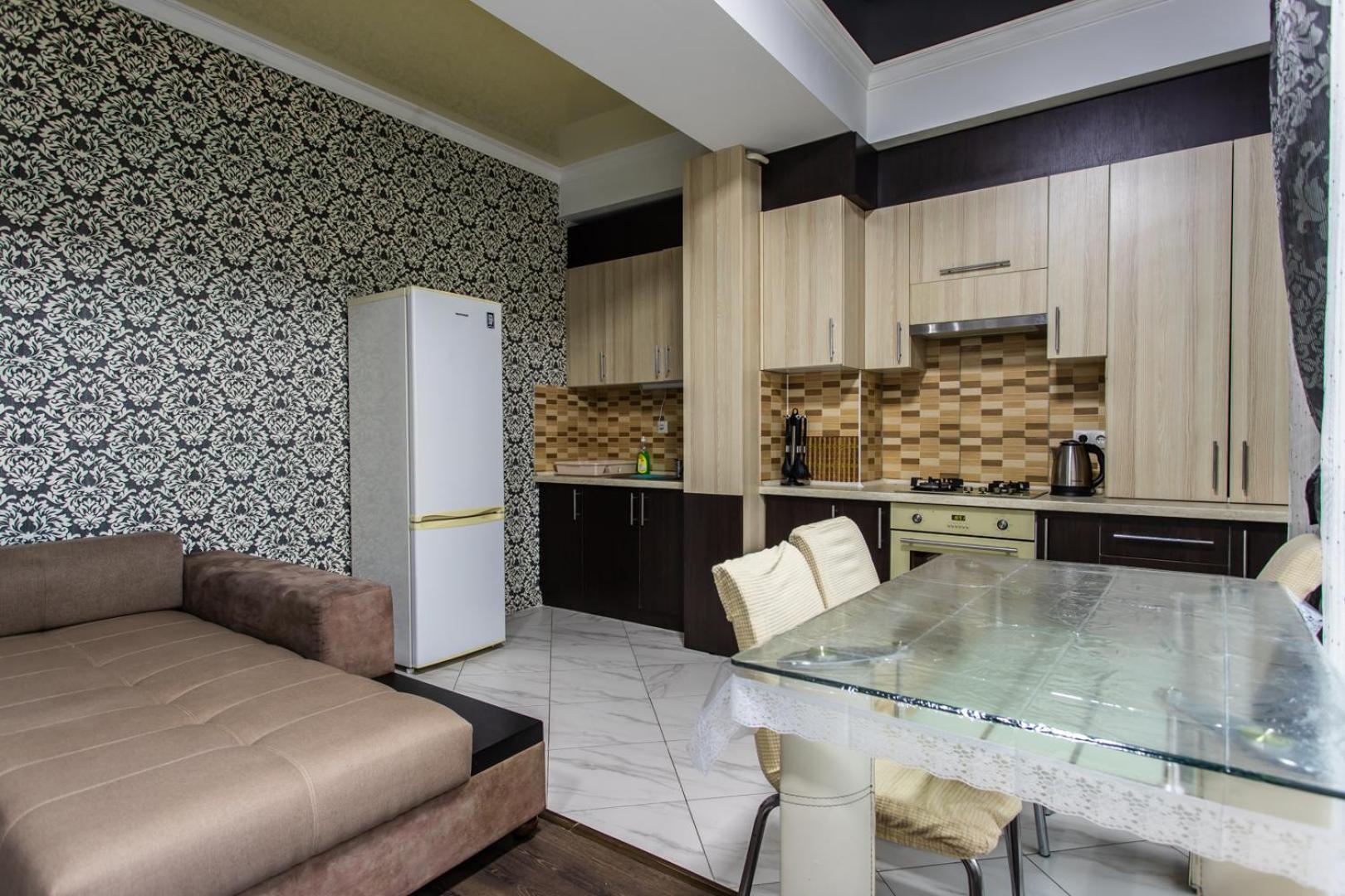 Spacious Apartment With Terrace Chisinau Exterior photo