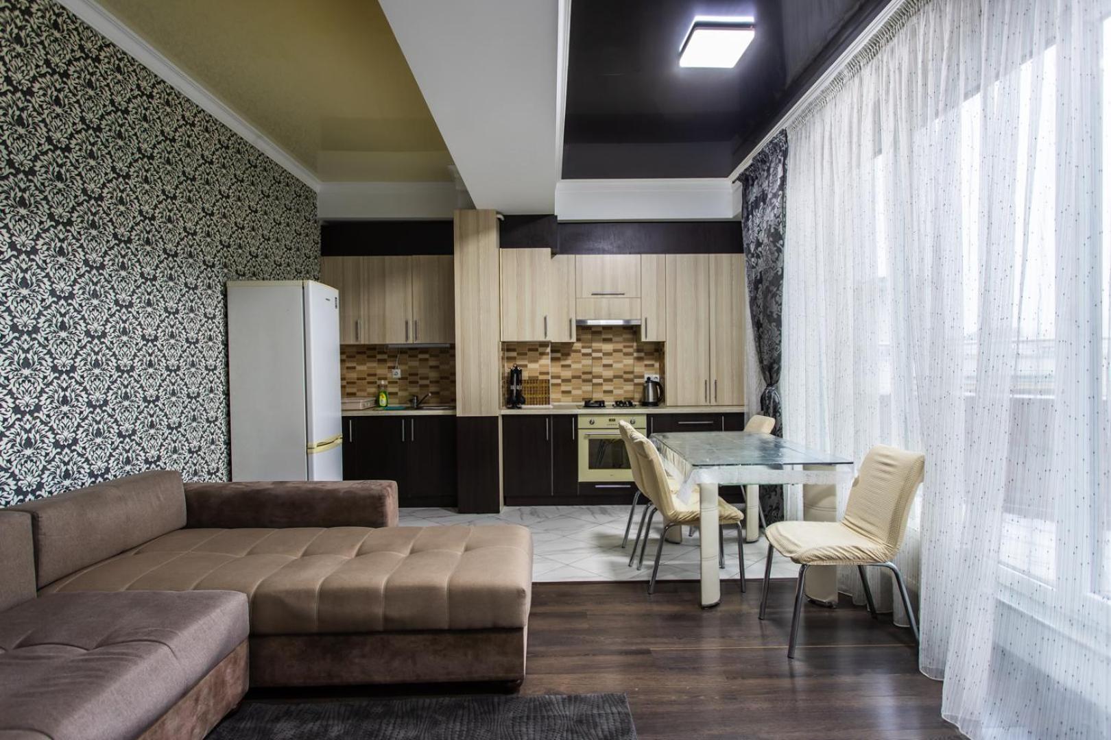 Spacious Apartment With Terrace Chisinau Exterior photo