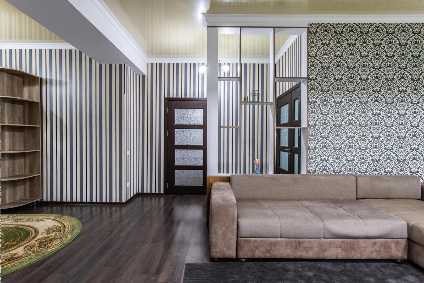 Spacious Apartment With Terrace Chisinau Exterior photo